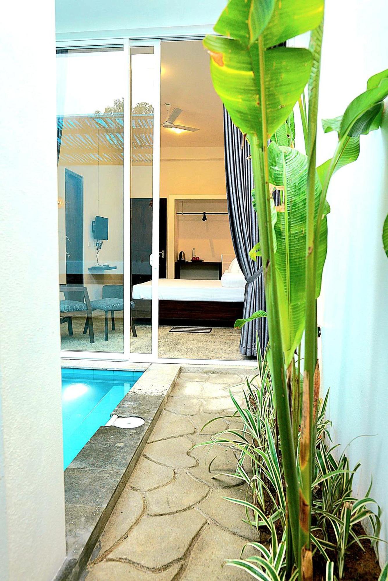 Private Pool Cabanas Ac - Angam Villas Хиккадува Экстерьер фото