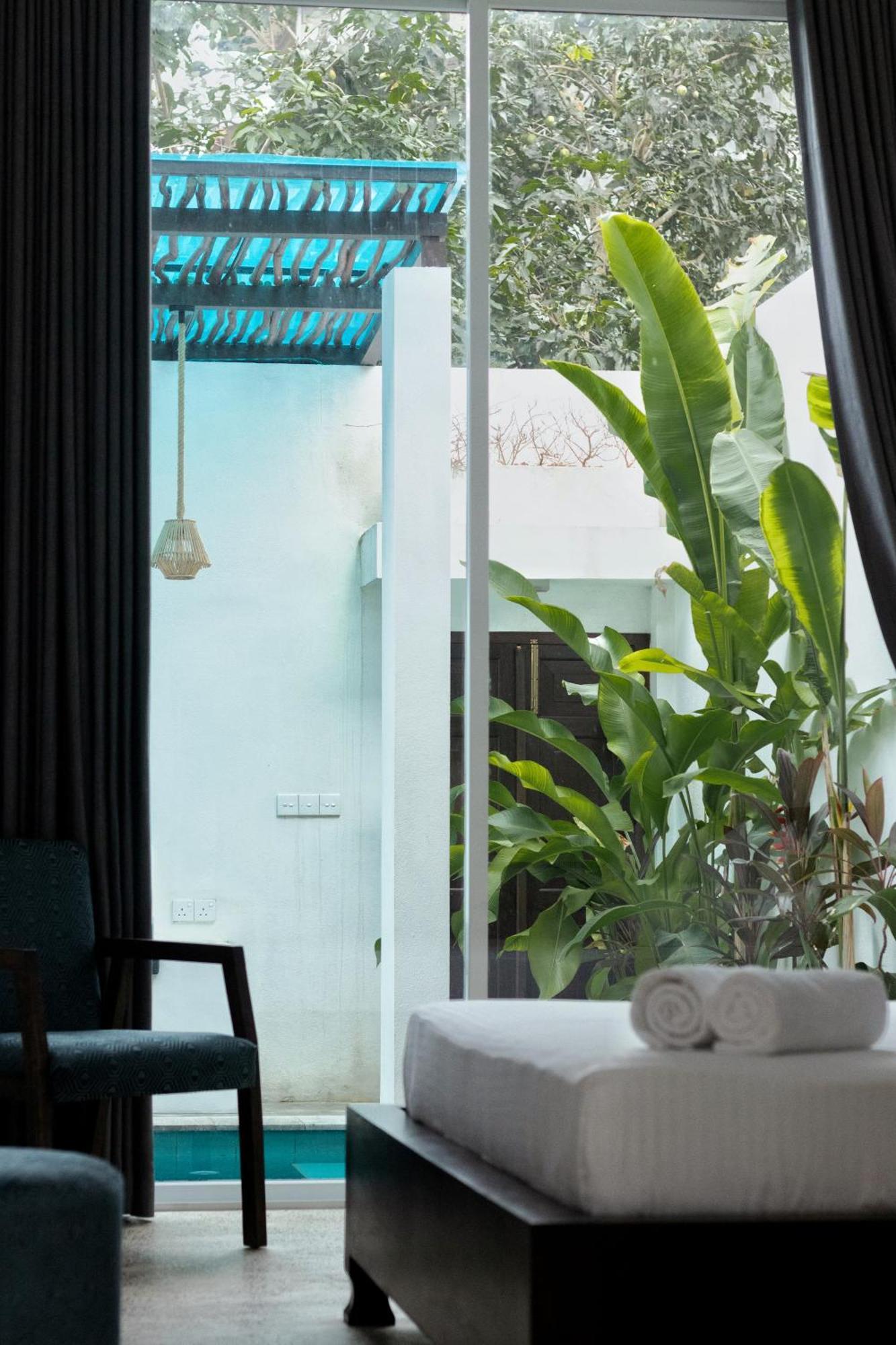 Private Pool Cabanas Ac - Angam Villas Хиккадува Экстерьер фото
